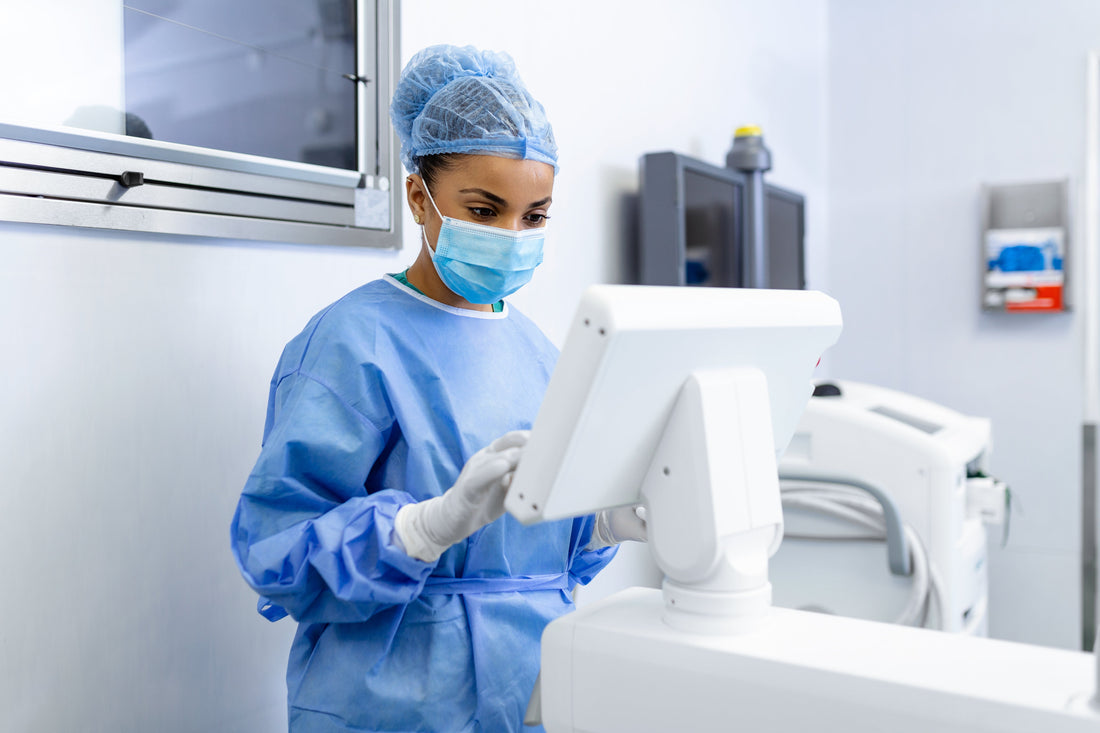 Why Nitrile Gloves Are the Gold Standard for Safety and Comfort
